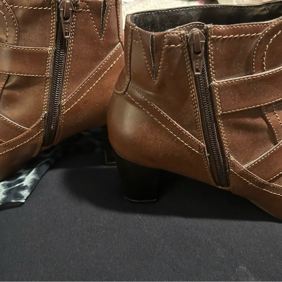 Ladies Boots size 8 Naturalizer - Picture 3 of 6